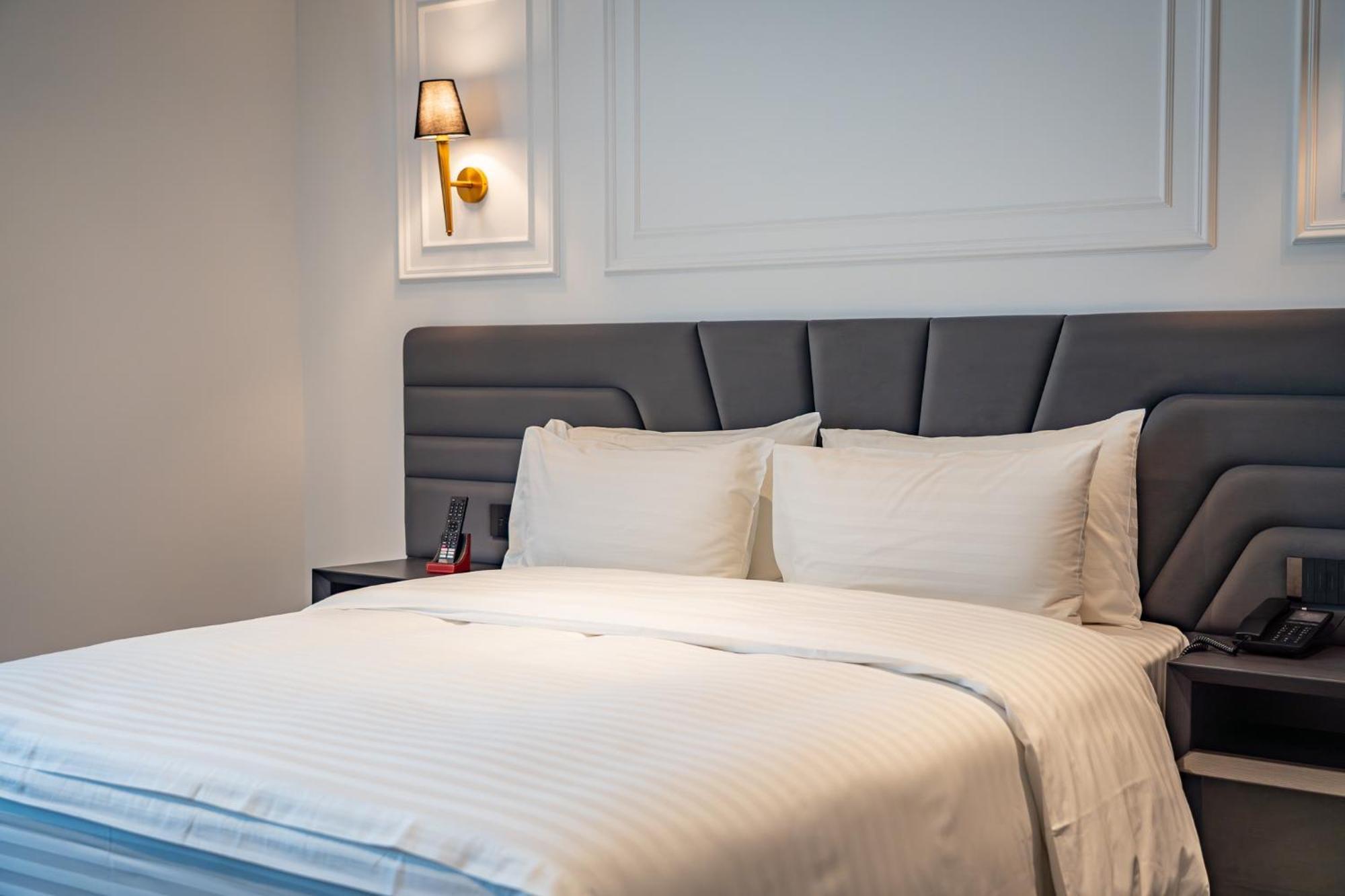 Sky Airport Hotel Cluj-Napoca Eksteriør bilde