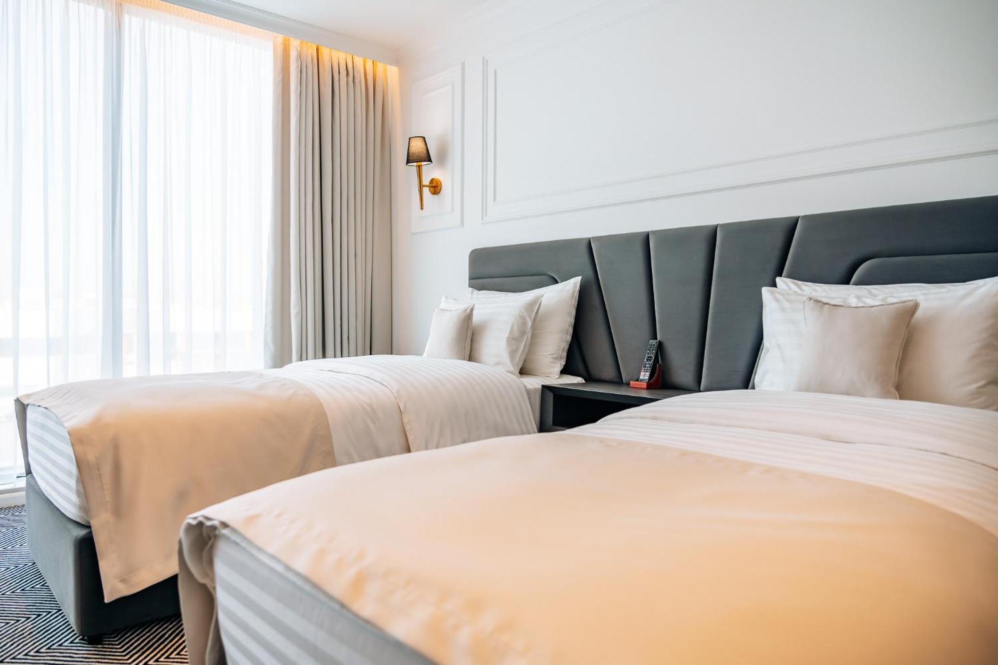 Sky Airport Hotel Cluj-Napoca Eksteriør bilde