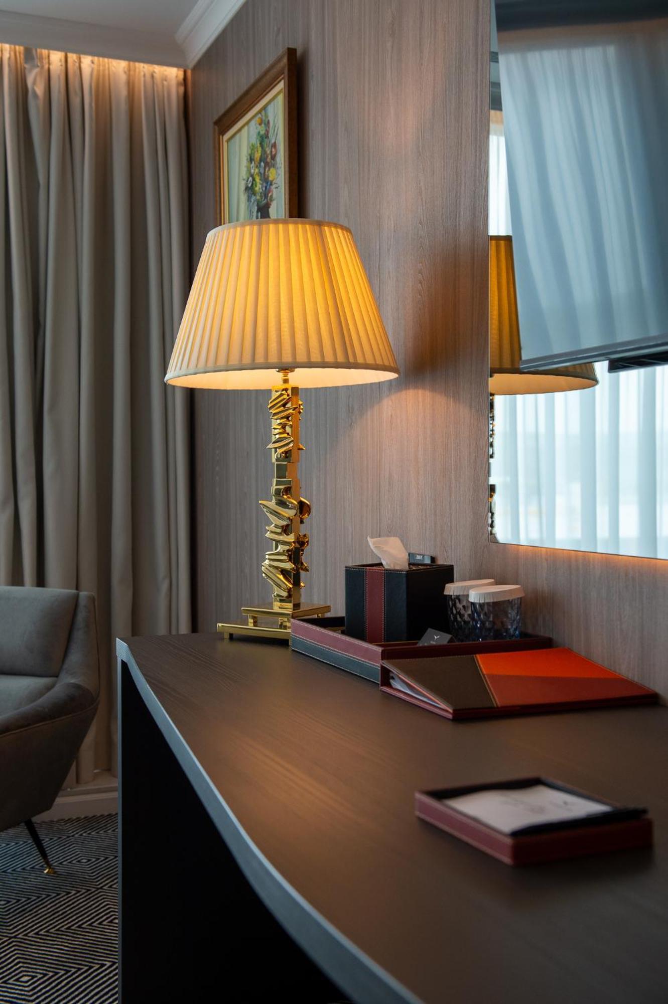 Sky Airport Hotel Cluj-Napoca Eksteriør bilde
